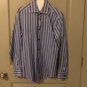Bugatchi Men’s shaped fit button down shirt. Size Small.